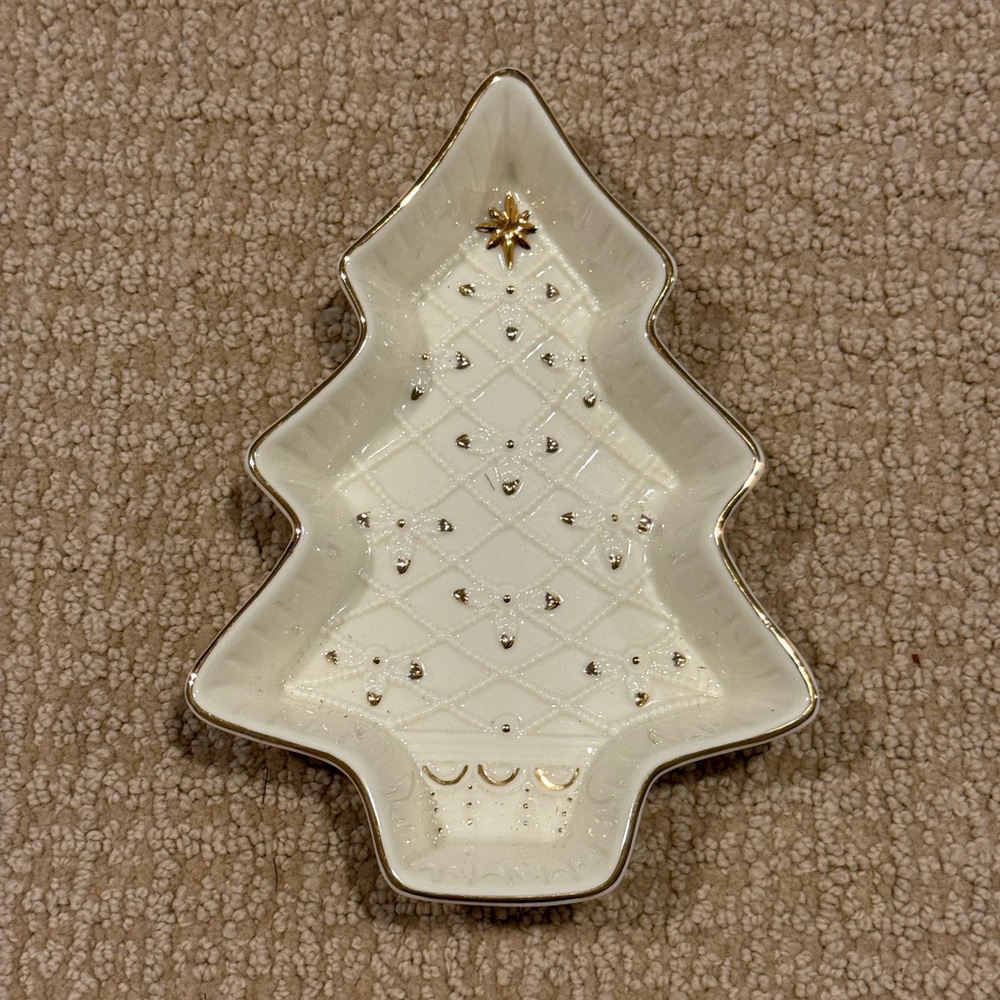 Antique Formalities Christmas Tree Shaped Dish with Gold Accents